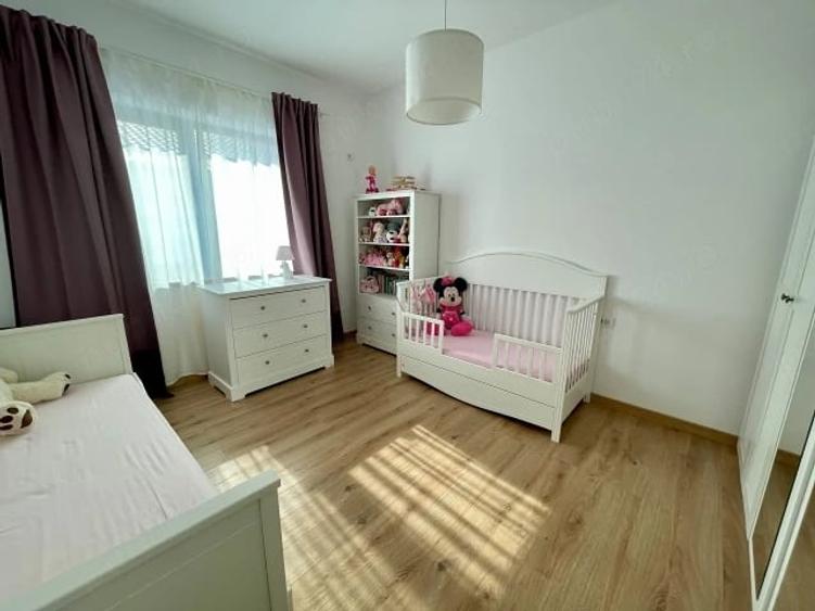 Casă cu Teren 180 Mp în Cantemir