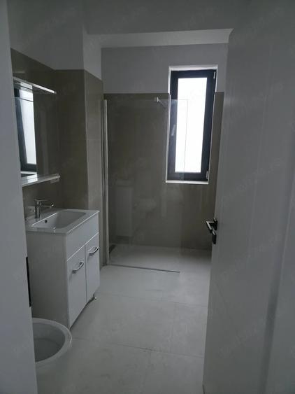 Apartament cu 2 camere decomandat în Cetate