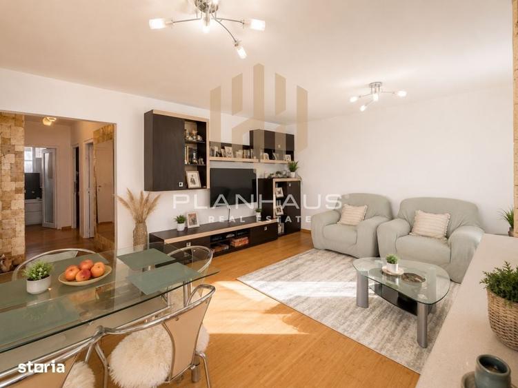 Apartament cu 3 camere decomandat în Traian