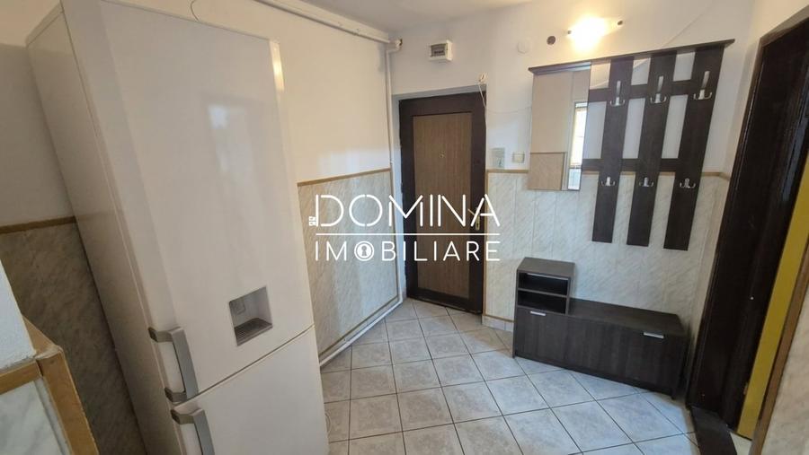 Apartament cu 3 camere decomandat în 9 Mai