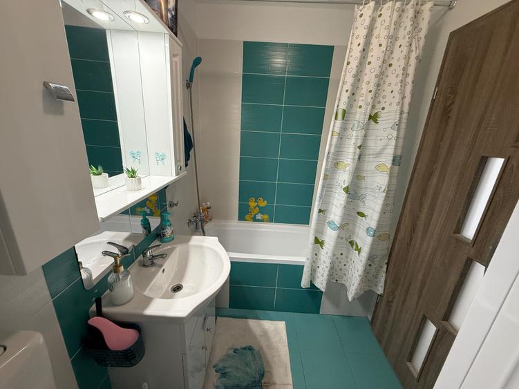 Apartament 3 camere de vanzare, 51 mp utili - 3