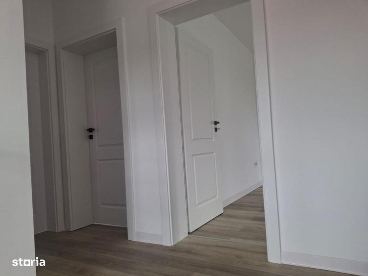 Casă cu 4 camere în Bucium