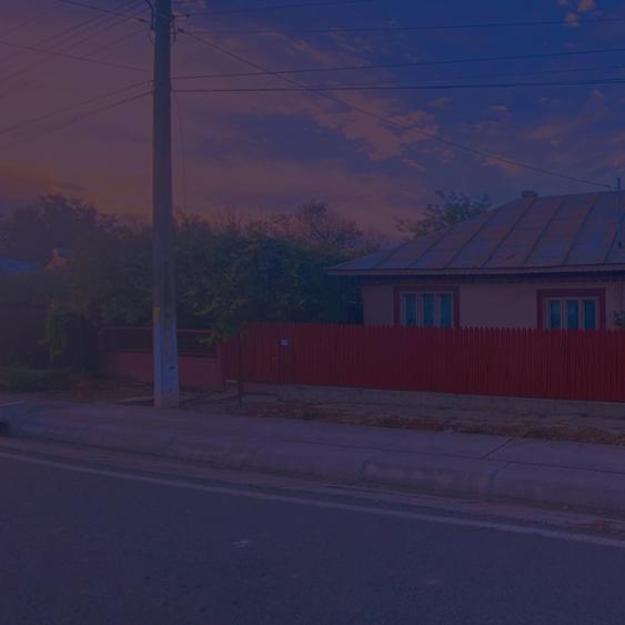 Casă cu 3 camere cu Teren 1000 Mp în Central