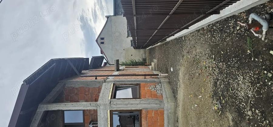 Casă cu 4 camere cu Teren 367 Mp în Central