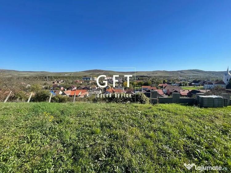 Teren de 2700 mp, în Viișoara