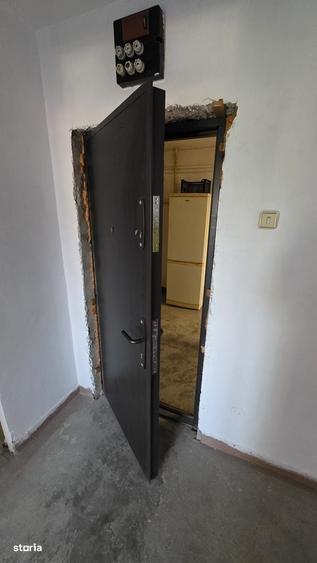 Vand ap cu 2 camere str. Bucuresti - 5