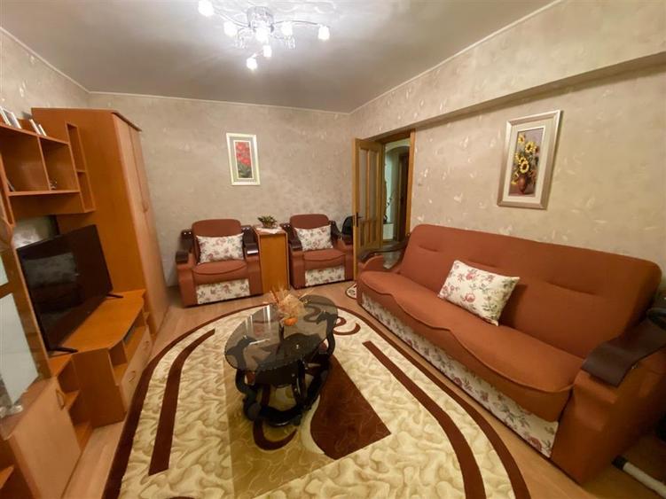 Apartament cu 2 camere decomandat, mobilat în Apollo