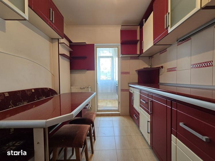Apartament cu 2 camere decomandat în Vest