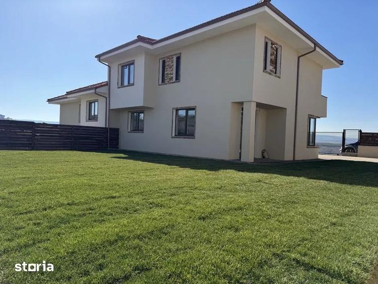 Casă cu 4 camere cu Teren 350 Mp în Central