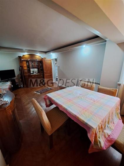 Apartament cu 3 camere decomandat în Semicentral