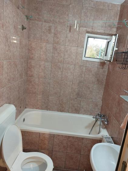 Garsonieră decomandată în Soarelui