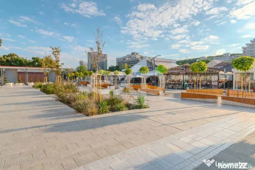 Spațiu comercial, de 530 mp, în Sânmartin