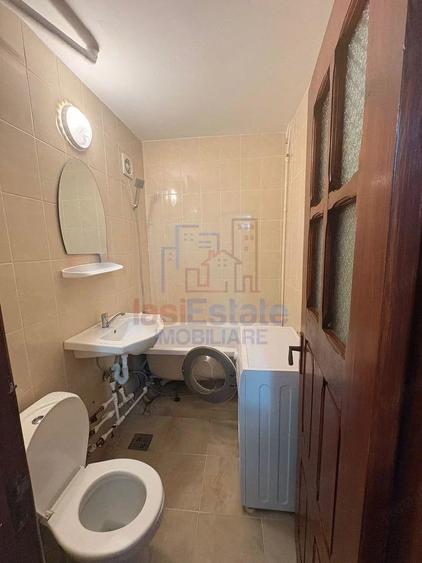 Apartament cu 2 camere decomandat în Filiași
