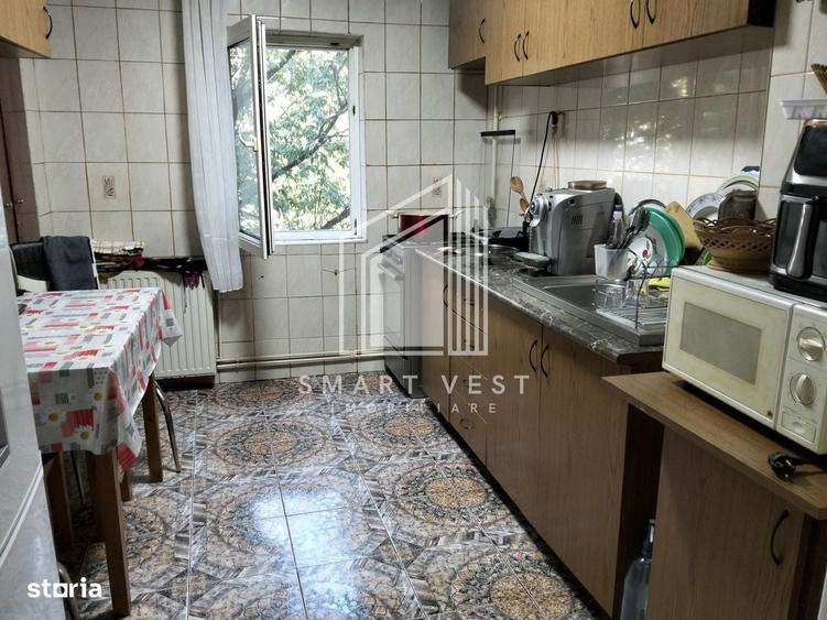 Apartament cu 3 camere semidecomandat în Micro 16 — fotografia 3