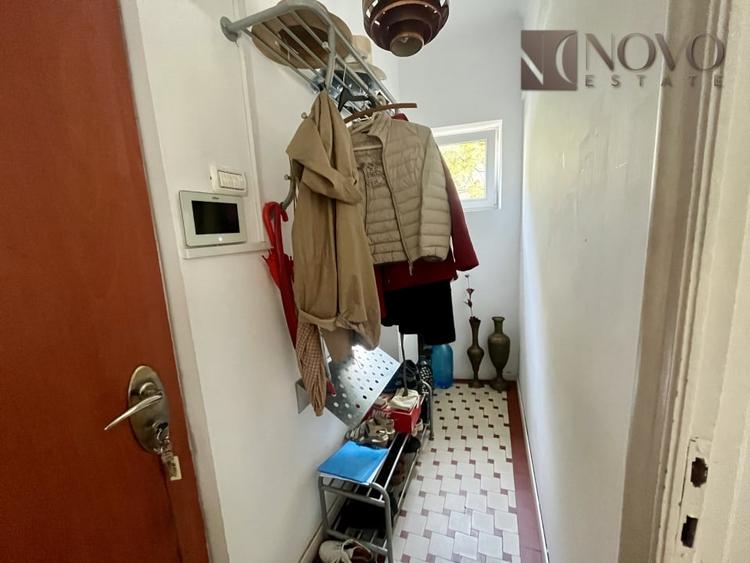 Apartament cu 4 camere semidecomandat, mobilat în Unirii