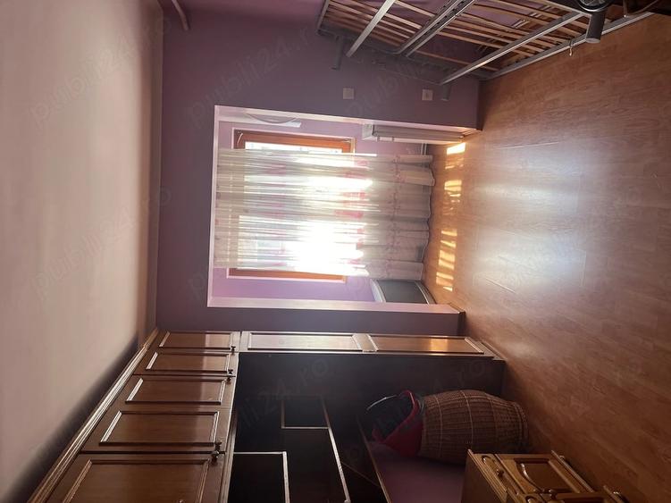Apartament cu 3 camere decomandat în Republicii