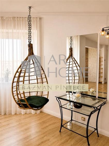 Apartament cu 3 camere decomandat în Ultracentral