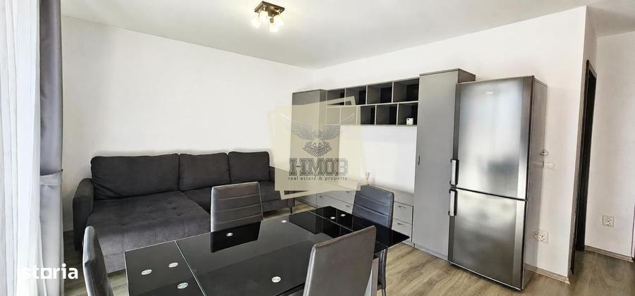 Apartament cu 3 camere decomandat, mobilat în Central