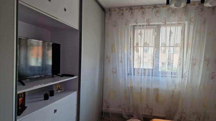 Casă cu 3 camere în Exterior Vest
