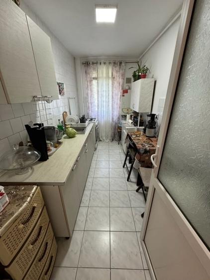 etaj 1 ap 2 camere decomandat 54mp renovat bloc 1985 zona selgros cug - 2