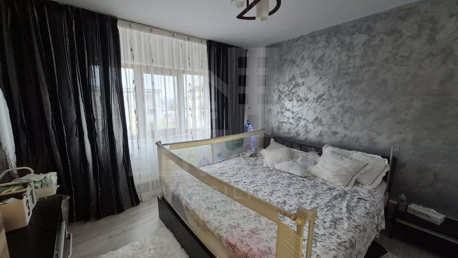Apartament cu 3 camere decomandat în 1 Mai