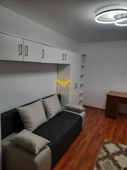 Garsonieră decomandată în Central