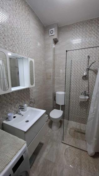 Apartament cu 2 camere decomandat în Exterior Vest