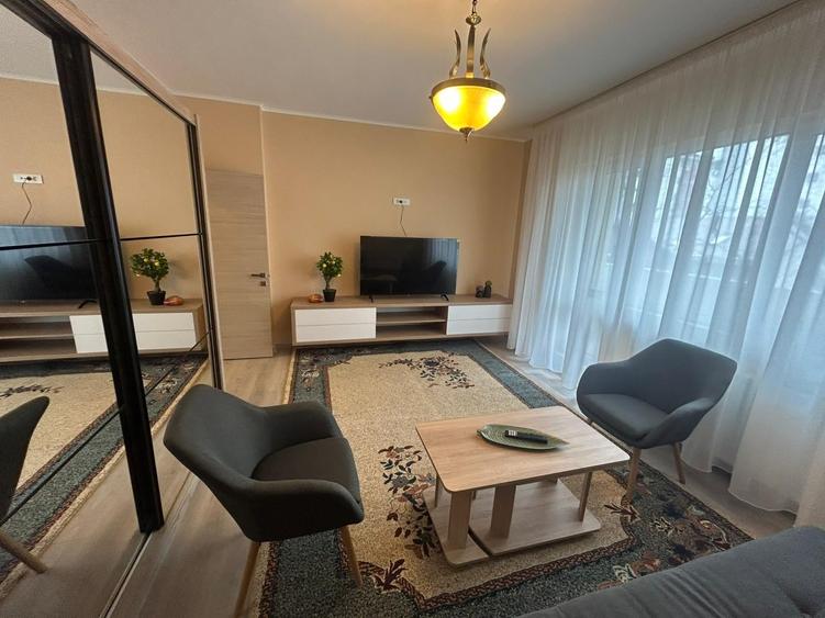 Apartament cu 2 camere decomandat, mobilat în Apărătorii Patriei