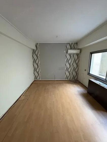 Spațiu comercial, de 40 mp, în Eroii Revoluției