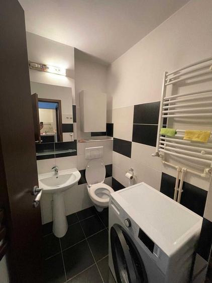 Apartament cu 2 camere decomandat în Eremia