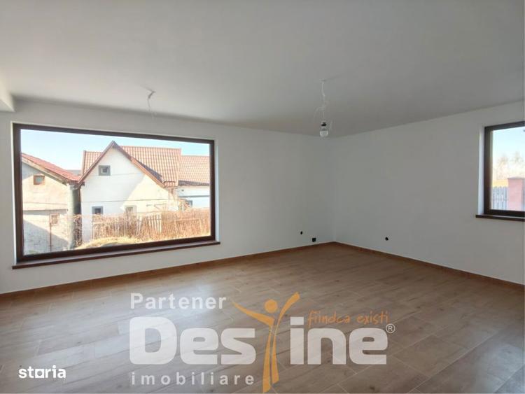 Casă cu 6 camere cu Teren 590 Mp în Bunloc