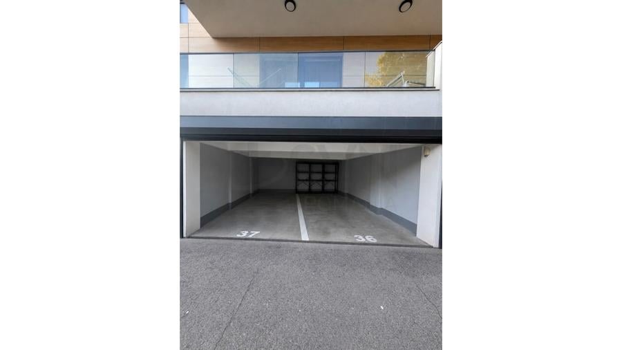 Apartament cu 3 camere decomandat, mobilat în P-ta Presei Libere