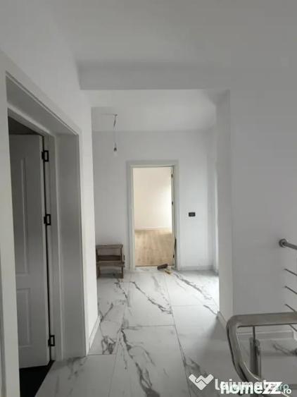 Casă cu 3 camere cu Teren 370 Mp în Central