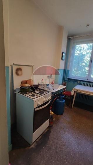 Apartament cu 3 camere decomandat în Dacia