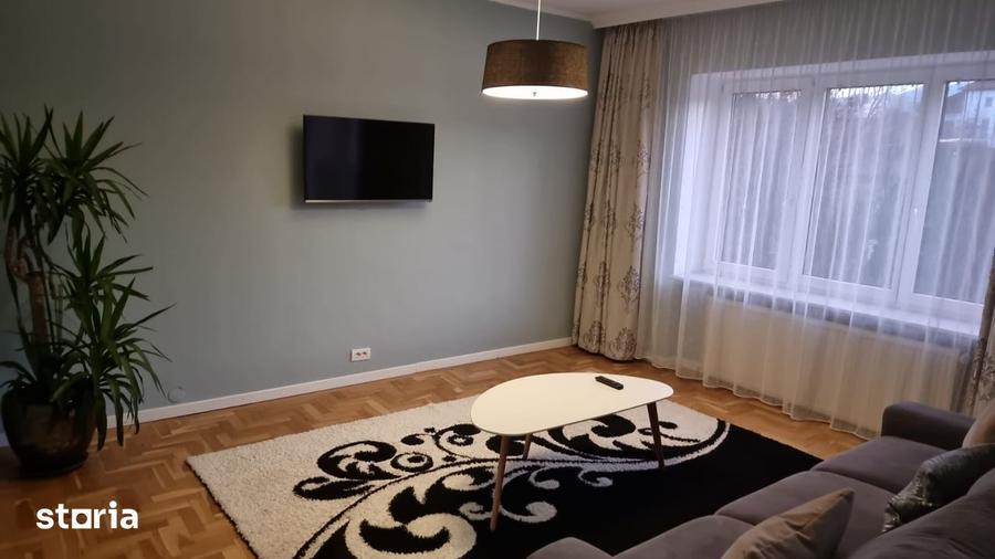 Apartament cu 4 camere, mobilat în Central