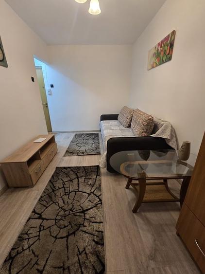 Garsonieră semidecomandată în Alexandru Obregia