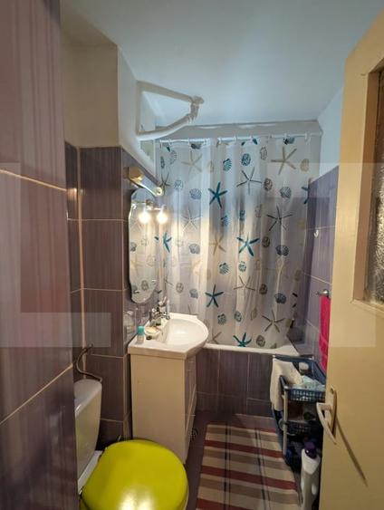 Apartament cu 2 camere semidecomandat, mobilat în Lăpuș
