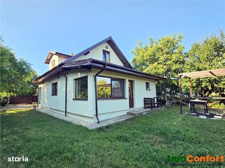 Casă cu 4 camere în Bogdănești