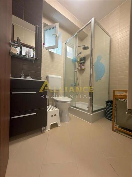 Apartament cu 2 camere decomandat, mobilat în Berceni