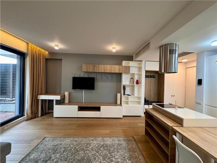Apartament cu 2 camere decomandat, mobilat în Aviației