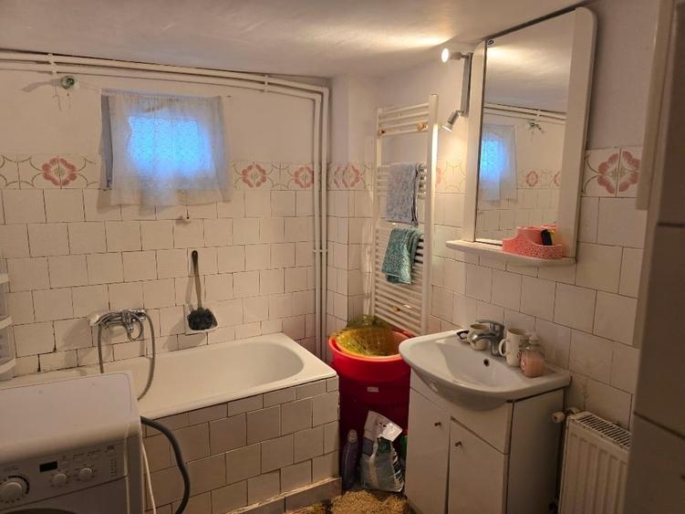 Casă individuală cu 3 camere cu Teren 330 Mp în Km 4-5