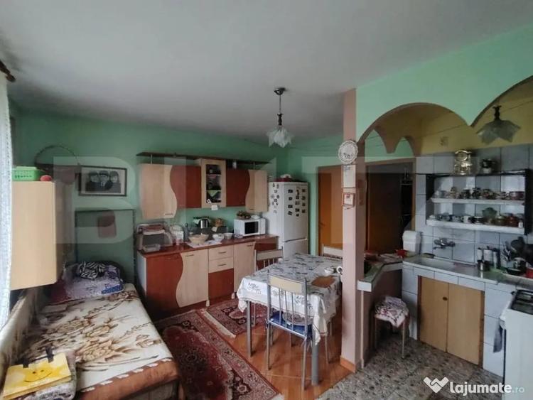 Casă cu 4 camere cu Teren 582 Mp în Livezeni