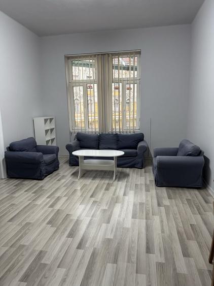 Apartament cu 2 camere semidecomandat în Dosu Bricii