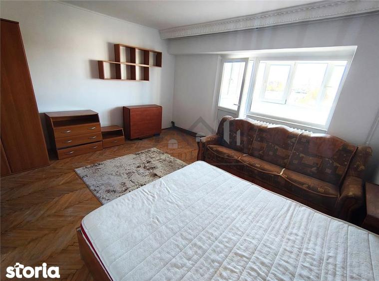 Garsonieră decomandată, mobilată în Cug