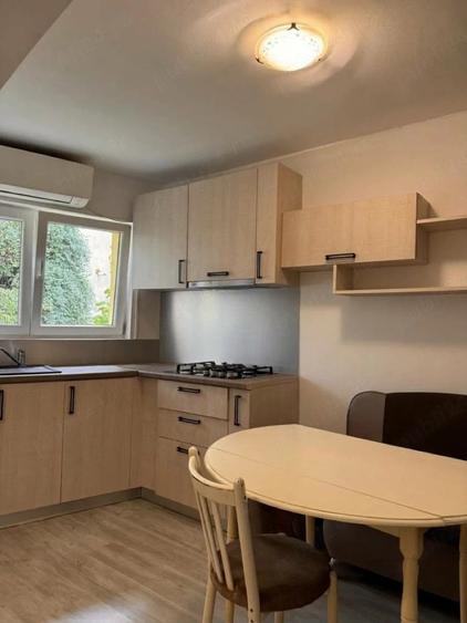 Apartament cu 2 camere decomandat în Astoria