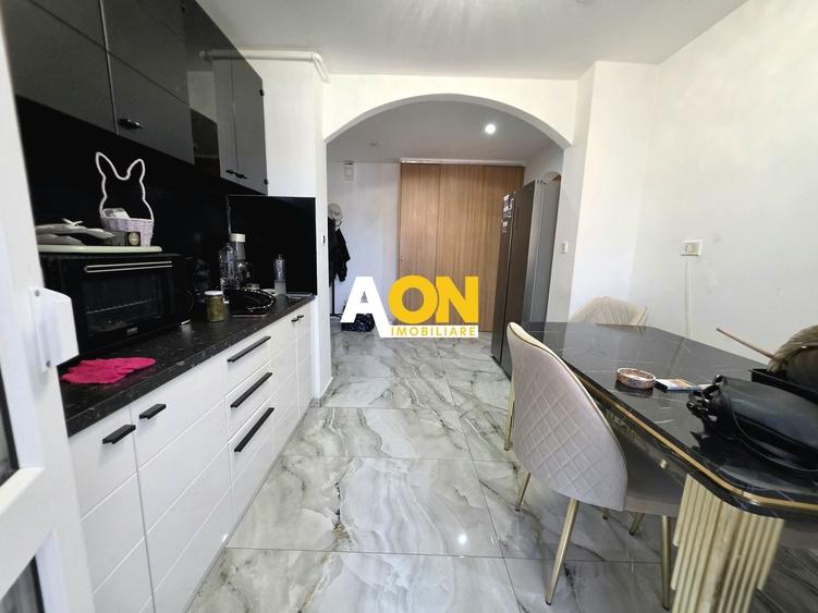 Apartament cu 2 camere decomandat în Ampoi 3