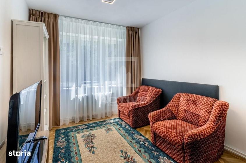 Apartament cu 4 camere decomandat în Central