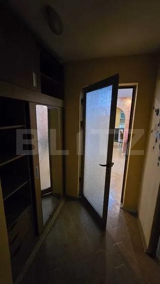 Apartament cu 2 camere decomandat, mobilat în Podu Roș