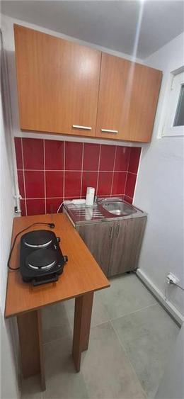 Apartament cu 2 camere semidecomandat în Medicină