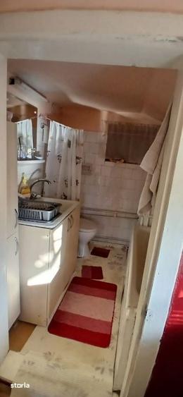 Casă cu 2 camere semidecomandat cu Teren 330 Mp în Gruia